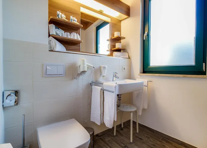 Lagovida Hafenhaus E Am Stoermthaler Grosspoesna